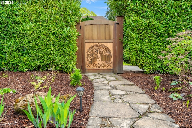 6633 SE 29th Ave, Portland, OR 97202 - view of gate