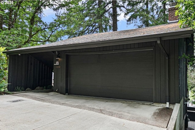 275 Sunset Dr, Eugene, OR 97403 - view of garage