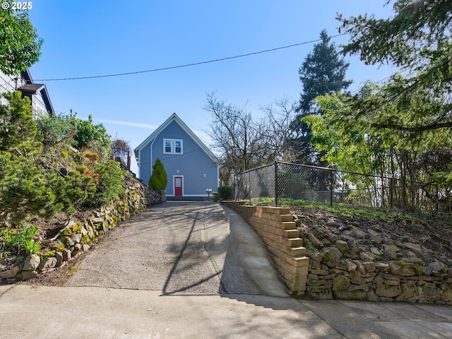 view of front of house with concrete driveway