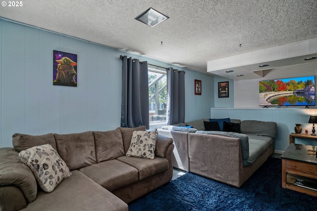 7360 SE Imperial Ct, Milwaukie, OR 97222 - carpeted living area with a textured ceiling