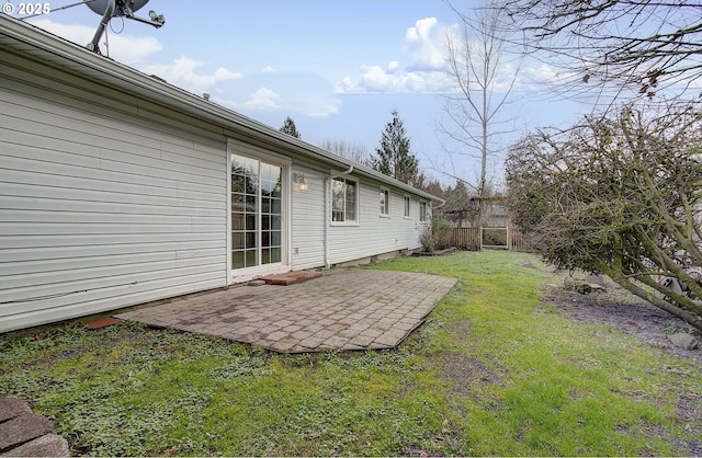 view of yard with a patio area