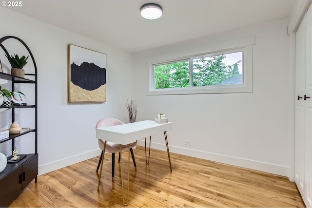 11940 SW Edgewood St, Portland, OR 97225 - home office with light wood-style flooring and baseboards