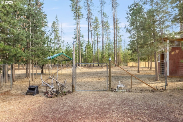 1274 Wild Mustang Ln, Gilchrist, OR 97737 - view of yard featuring a gate