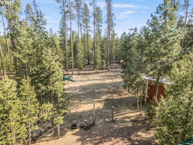 1274 Wild Mustang Ln, Gilchrist, OR 97737 - view of yard featuring a gate