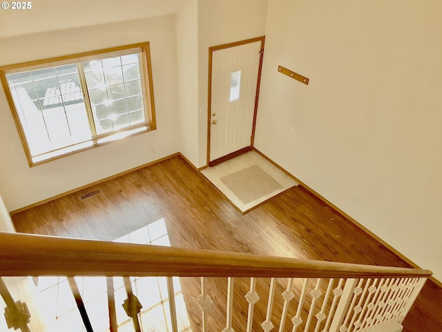 2732 SE 87th Ave, Portland, OR 97266 - entryway with wood finished floors and baseboards