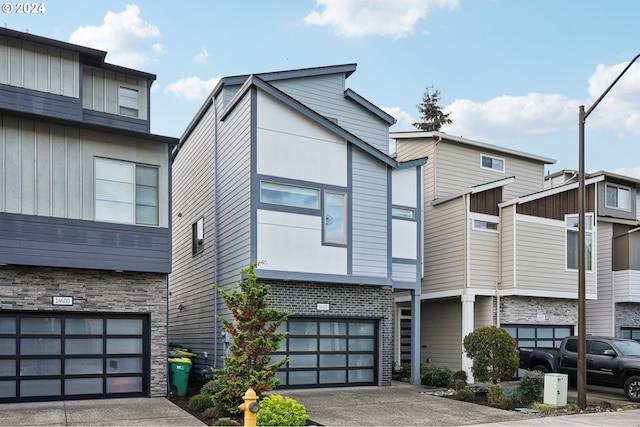 view of front of house featuring a garage