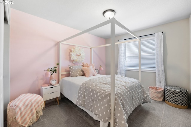 bedroom with carpet