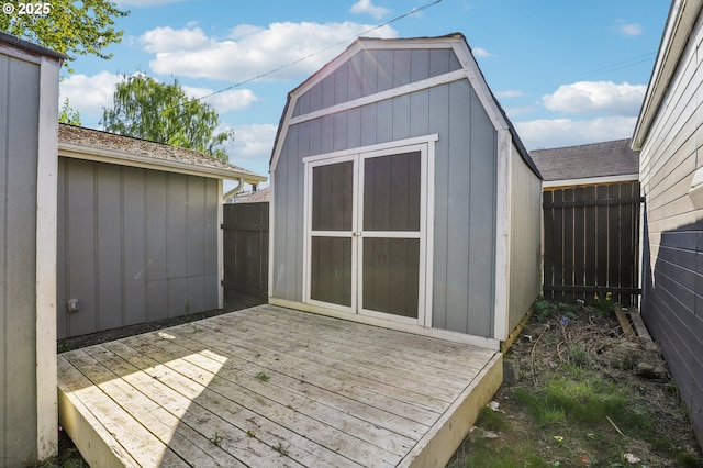 707 S 6th Ave, Kelso, WA 98626 - view of shed with fence