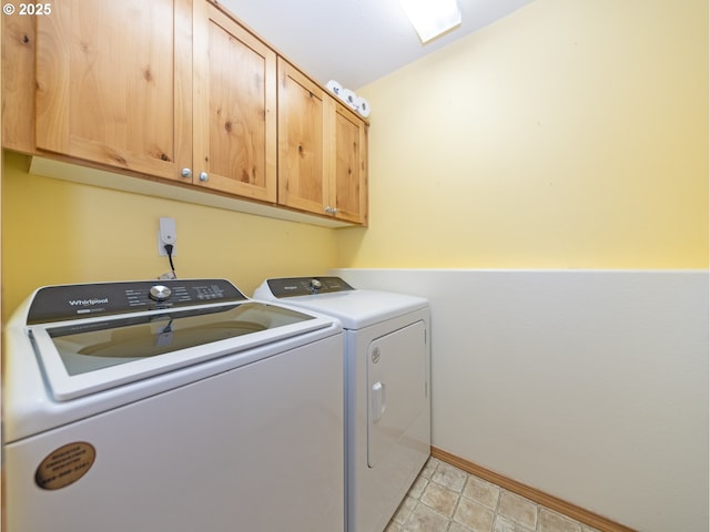 1007 4th Ave, Vernonia, OR 97064 - laundry area featuring washer and dryer and cabinet space