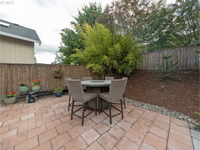 1007 4th Ave, Vernonia, OR 97064 - fenced backyard with a patio and outdoor dining space