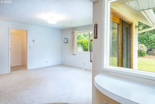 965 Robin Hood Ave, Eugene, OR 97401 - unfurnished room featuring carpet floors