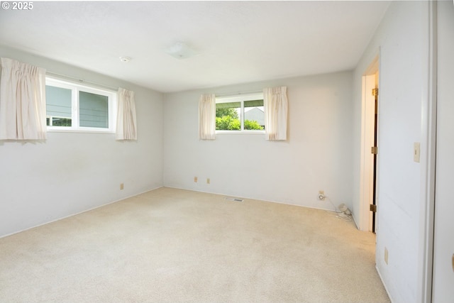 965 Robin Hood Ave, Eugene, OR 97401 - view of carpeted empty room