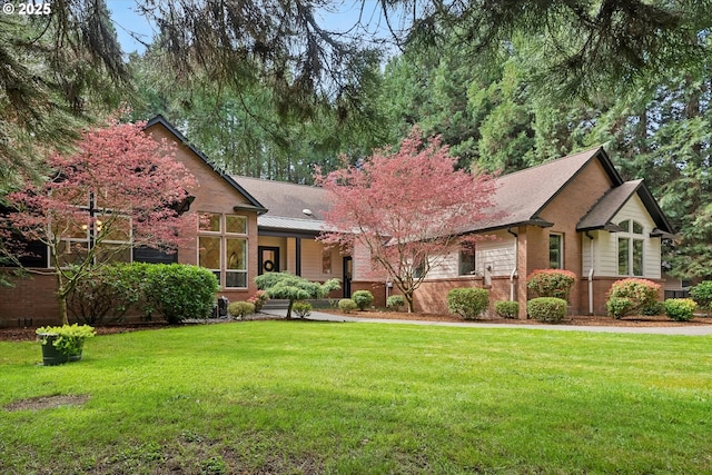 9423 NE 180th Way, Battle Ground, WA 98604 - view of front of property featuring a front yard and brick siding