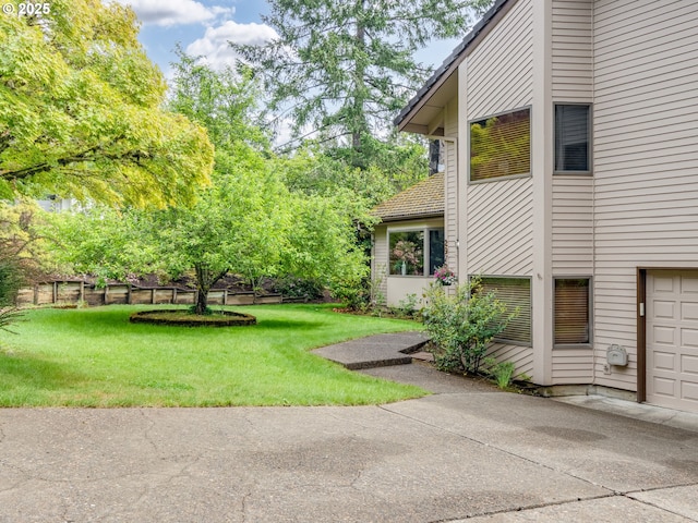 2972 Tolkien Ln, Lake Oswego, OR 97034 - view of grassy yard