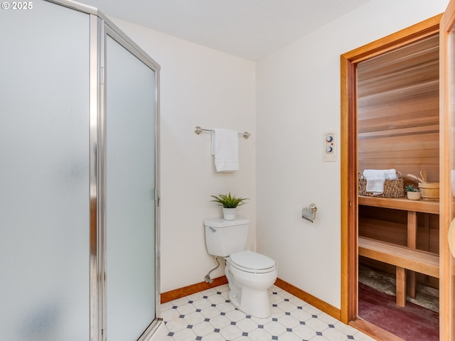 2972 Tolkien Ln, Lake Oswego, OR 97034 - full bath featuring baseboards, a shower stall, and toilet