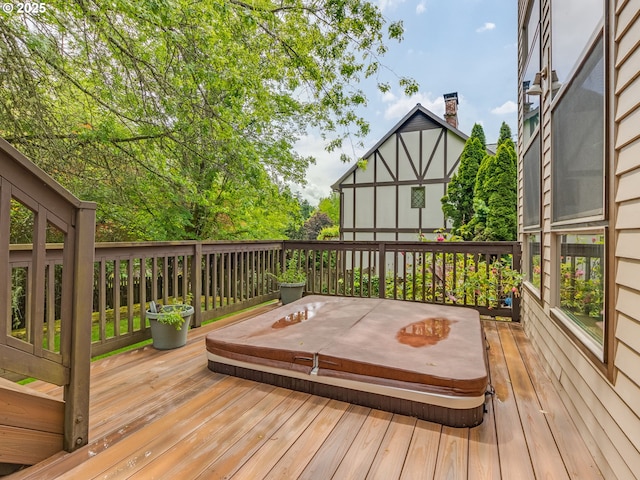 2972 Tolkien Ln, Lake Oswego, OR 97034 - deck featuring a covered hot tub