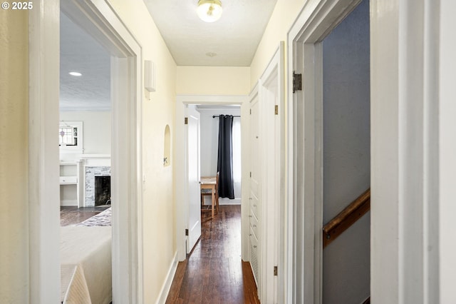 1825 NE 4th St, Salem, OR 97301 - corridor with dark wood finished floors and baseboards