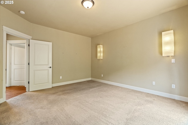 1748 Hardin Ave NW, Salem, OR 97304 - unfurnished room featuring carpet flooring, baseboards, and a smoke detector