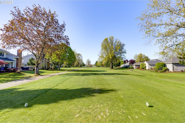 7430 SW Greens View Ct, Wilsonville, OR 97070 - garage featuring a garage door opener