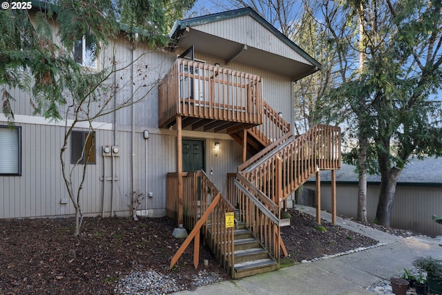 1502 NE 72nd St, Vancouver, WA 98665 - view of front of property with stairs and a wooden deck