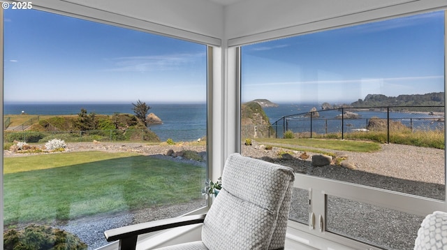 1307 Moore St Unit 704, Brookings, OR 97415 - sunroom featuring a water view