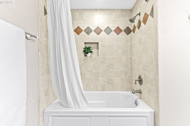 37330 SE Dodge Park Blvd, Boring, OR 97009 - bathroom with shower / tub combo with curtain