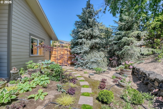 1329 NW Horn Ave, Pendleton, OR 97801 - view of yard