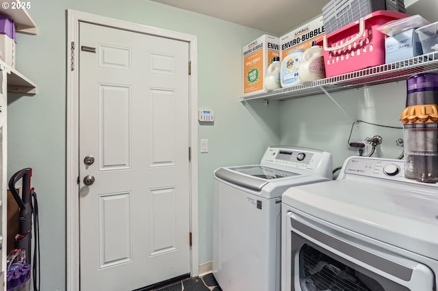 laundry room featuring laundry area and independent washer and dryer