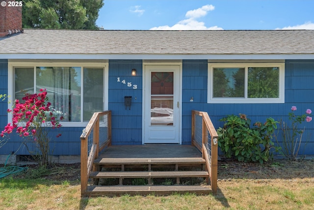 1453 N St, Springfield, OR 97477 - doorway to property featuring a shingled roof