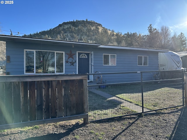 view of front facade featuring a mountain view