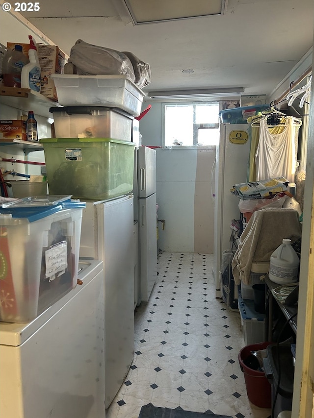37102 Woods Ln, Richland, OR 97870 - washroom featuring light floors