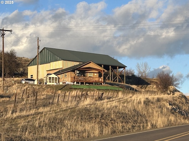 37102 Woods Ln, Richland, OR 97870 - view of front of home with board and batten siding