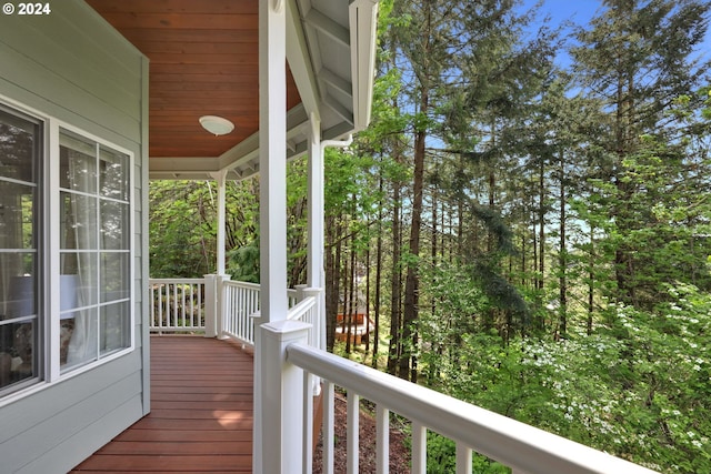 7297 Holly St, Springfield, OR 97478 - view of wooden porch
