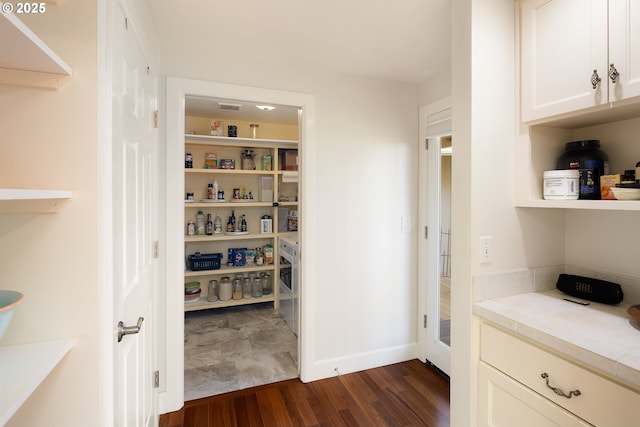 2977 Ingalls Way, Eugene, OR 97405 - view of pantry
