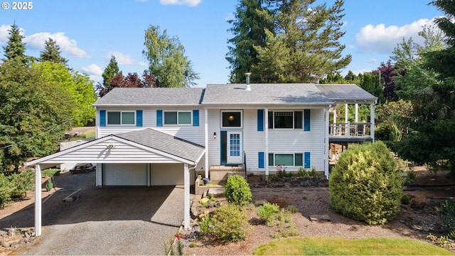 44505 SW Knight Rd, Gaston, OR 97119 - split foyer home with driveway and a garage