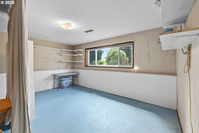 44505 SW Knight Rd, Gaston, OR 97119 - below grade area with a textured ceiling