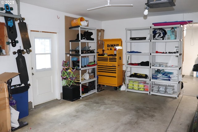 4718 NE 129th Ave, Vancouver, WA 98682 - garage featuring a garage door opener