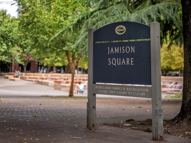 1030 NW Johnson St Unit 323, Portland, OR 97209 - view of community sign