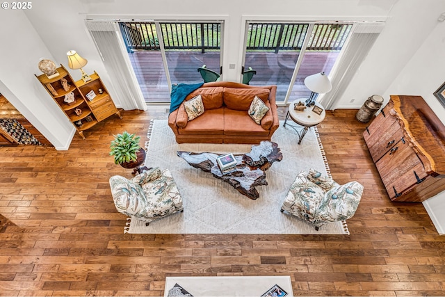 780 Pinecrest Dr, Grants Pass, OR 97526 - living area featuring hardwood / wood-style flooring