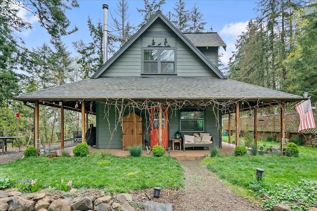 823 Terrace Dr, Scotts Mills, OR 97375 - view of front facade featuring a shingled roof