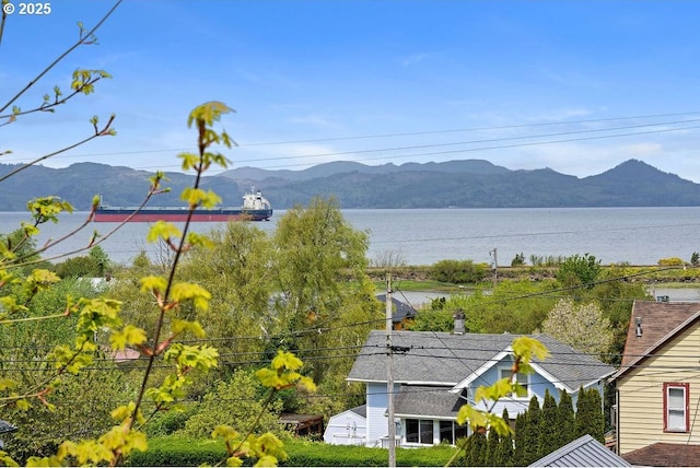 4841 Cedar St, Astoria, OR 97103 - mountain view with a water view