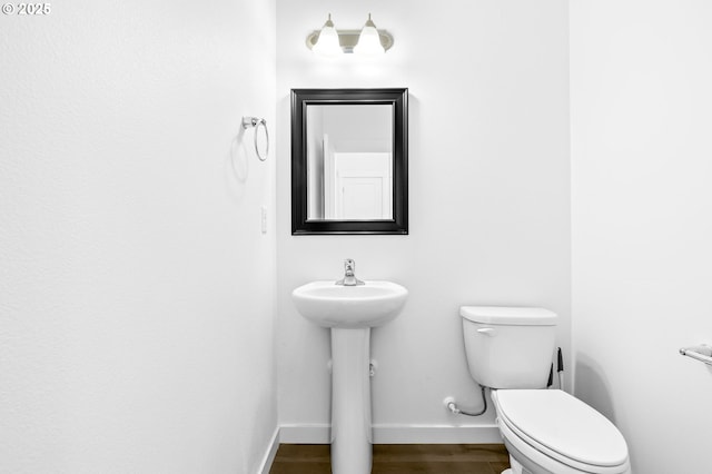 2095 S Heather St, Cornelius, OR 97113 - bathroom with baseboards and toilet
