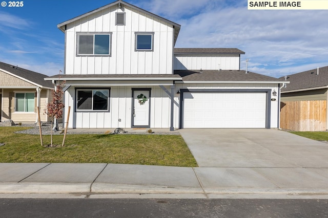 view of front facade with a front yard