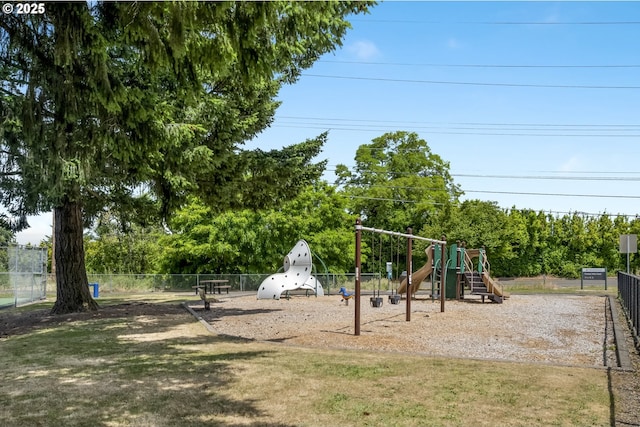 1070 SW Portola Ave, Portland, OR 97225 - view of communal playground