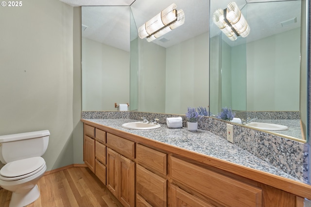 5844 Ridgetop Ct, Lake Oswego, OR 97035 - bathroom featuring wood finished floors and vanity