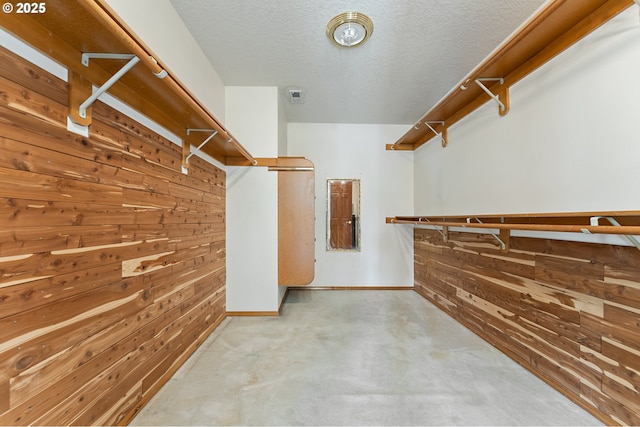 5844 Ridgetop Ct, Lake Oswego, OR 97035 - view of spacious closet