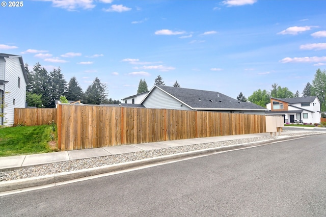 5009 NE 85th St, Vancouver, WA 98665 - view of side of property featuring fence