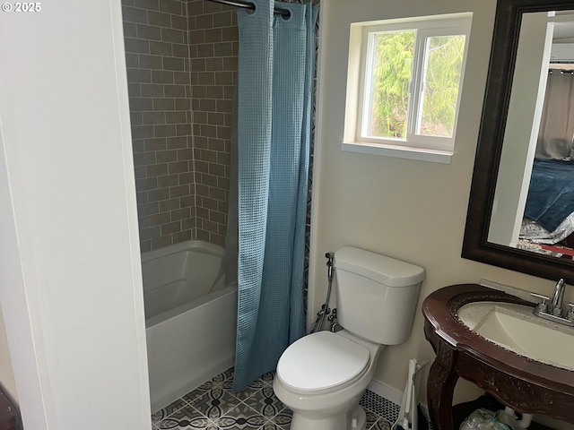 865 E Columbia River Hwy, Clatskanie, OR 97016 - full bathroom featuring toilet, shower / bathtub combination with curtain, tile patterned floors, and baseboards