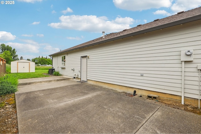 33333 Adam Ct, Scappoose, OR 97056 - view of side of property featuring a patio area and central AC unit