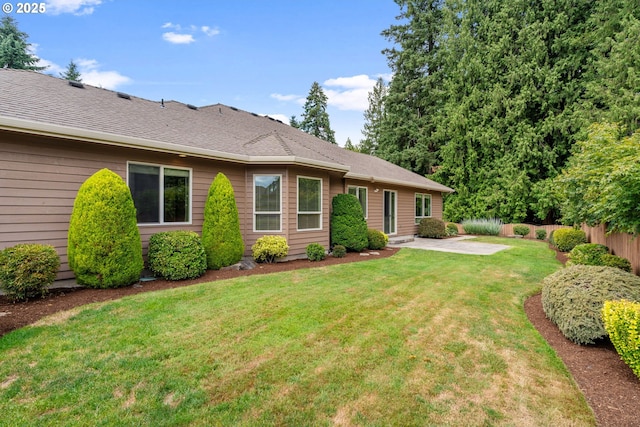 1508 NW 151st St, Vancouver, WA 98685 - fenced backyard with a patio
